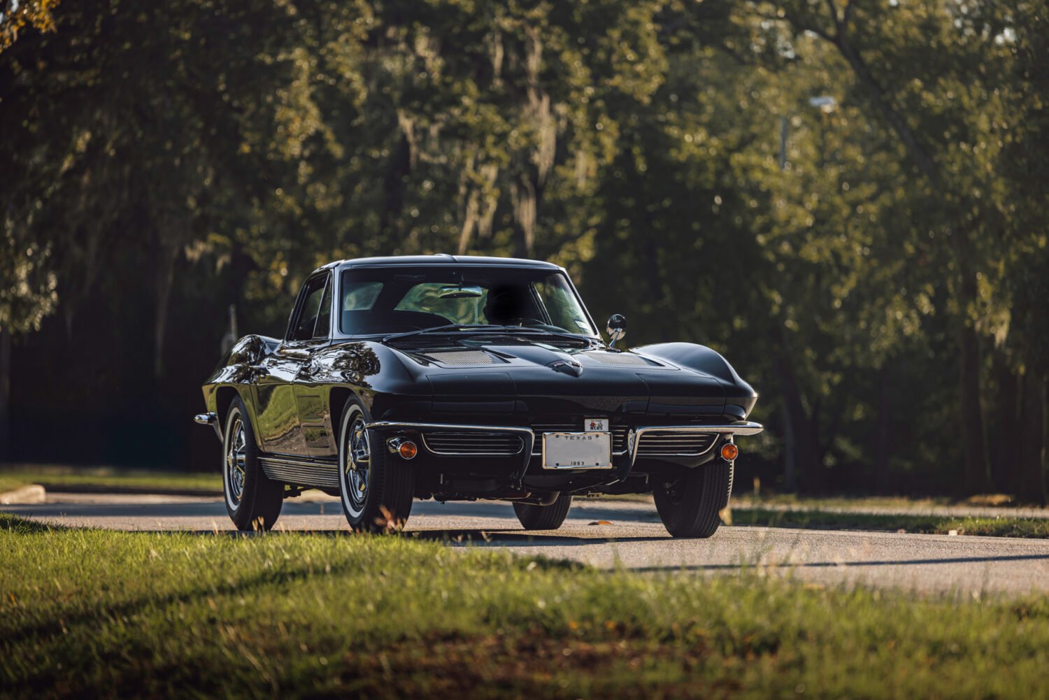1963_chevrolet_corvette-coupe_1963Vette003-95420