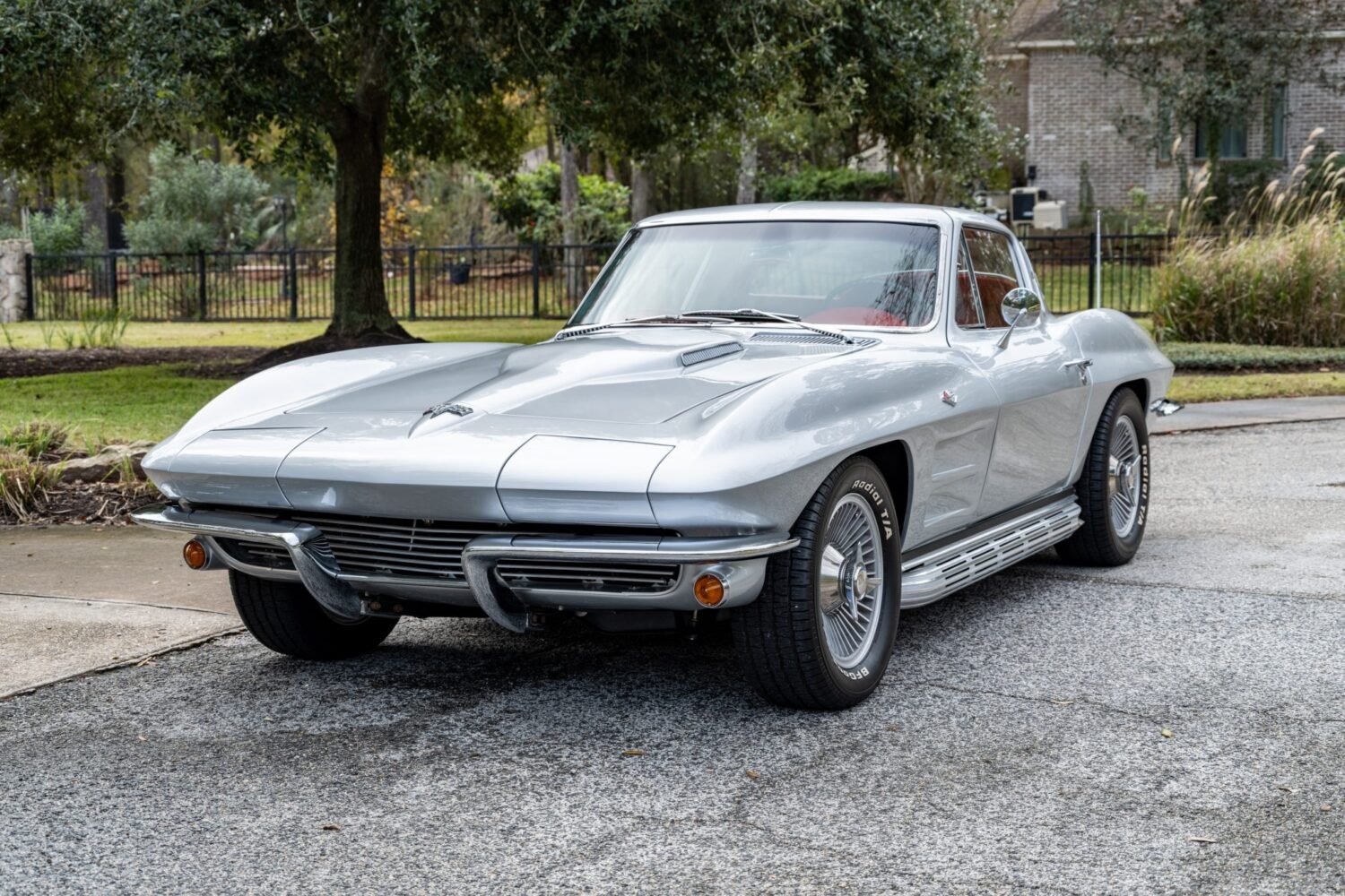 1964_chevrolet_corvette_1964_chevrolet_corvette_372ec06d-163e-4b86-9ccd-4b76c9c7f50c-RiK45C-93606-93607-scaled