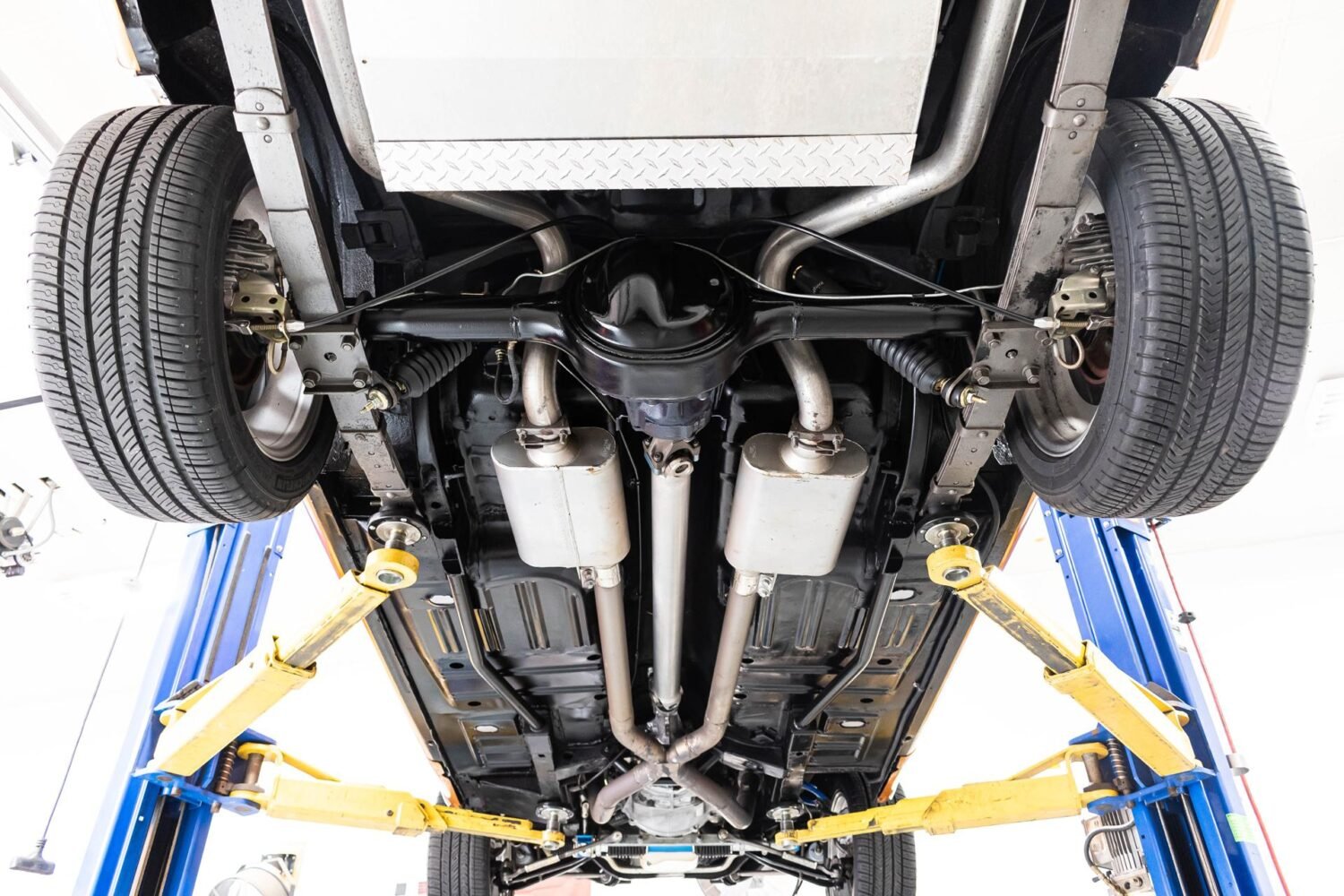 1967_ford_mustang-fastback-shelby-gt350-custom_Undercarriage-2-39774