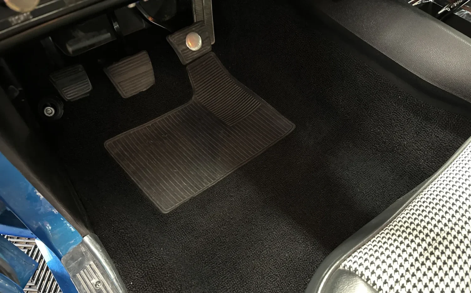 1969-chevrolet-camaro (35)