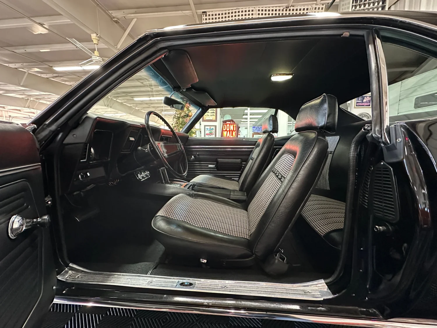 1969-chevrolet-camaro (41)