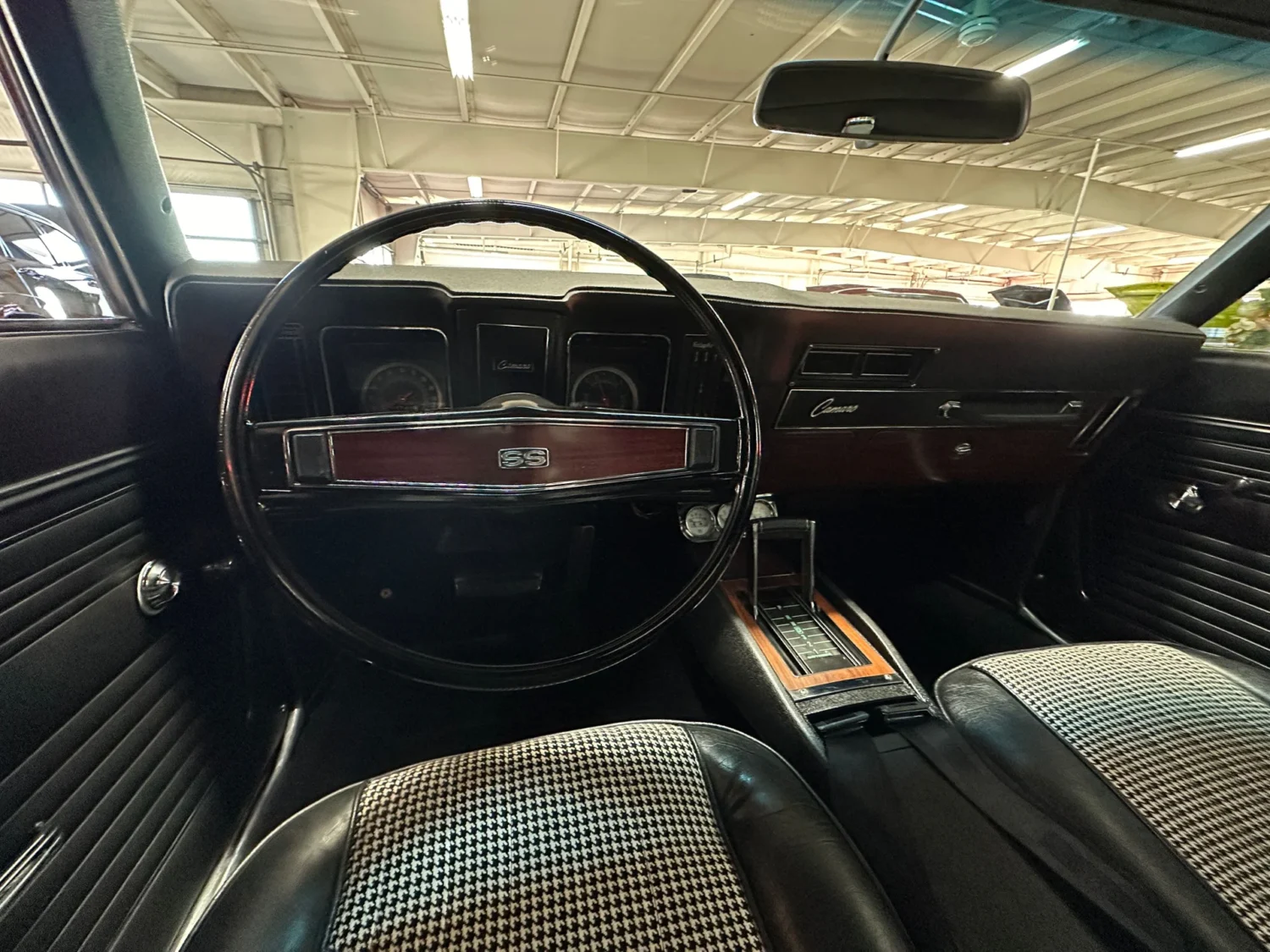 1969-chevrolet-camaro (43)